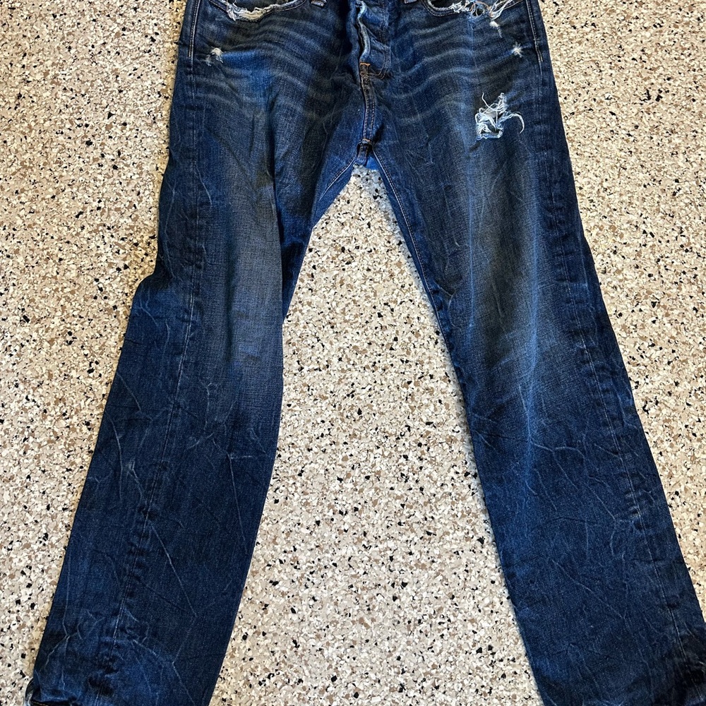 Men's Distressed Blue Jeans